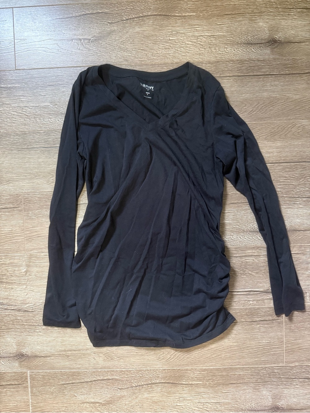 Maternity Old Navy Black Long-Sleeve V-Neck Women’s Top